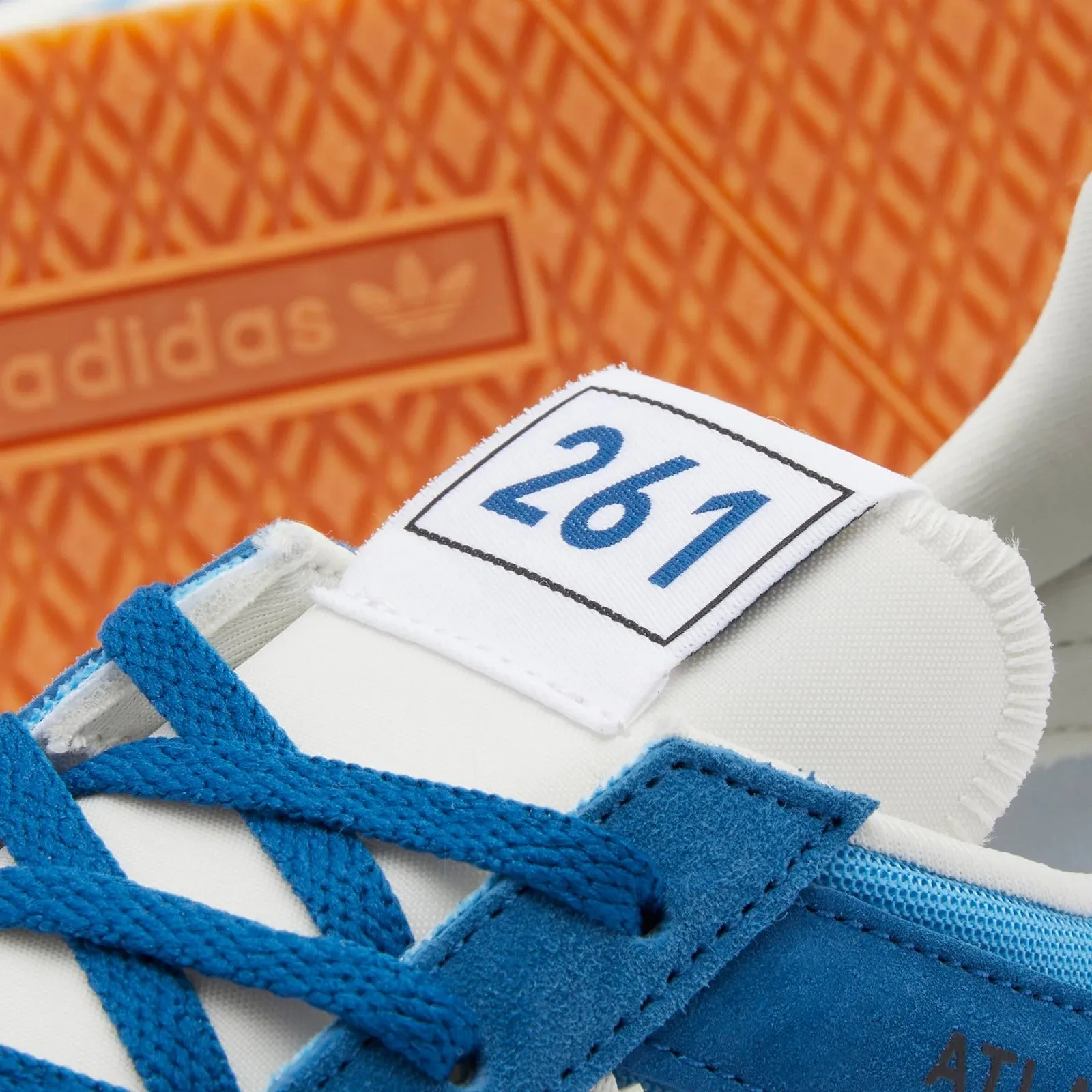 Adidas Atlanta sneakers, white/blue/brown