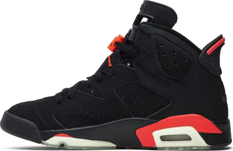 Air Jordan 6 Retro  Infrared 2000 sneakers, black