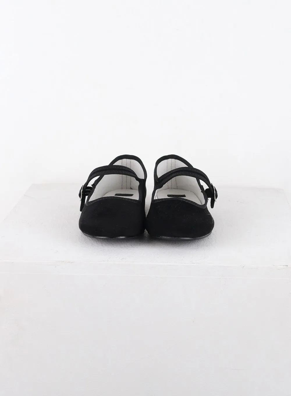 Buckled Flat Velvet Shoes OD320