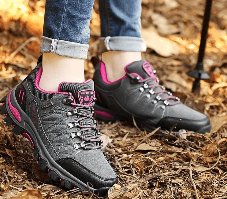 Hiking Shoes for Women / Sports Ladies Mountaineering Shoes - SF0231