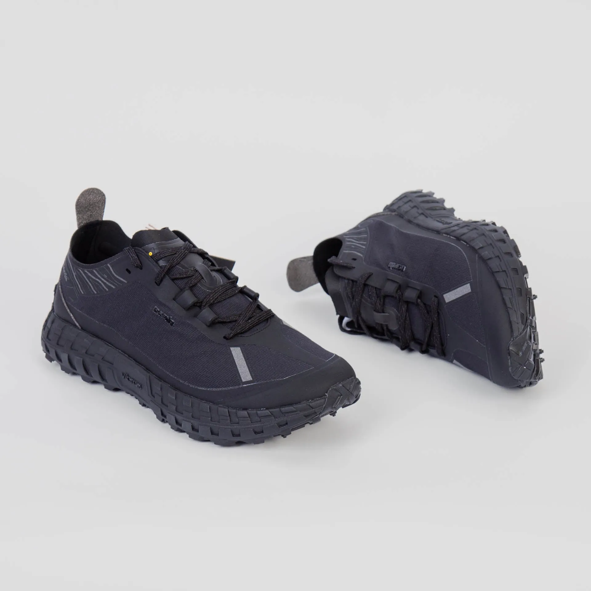 NORDA SNEAKERS 001M STEALTH BLACK